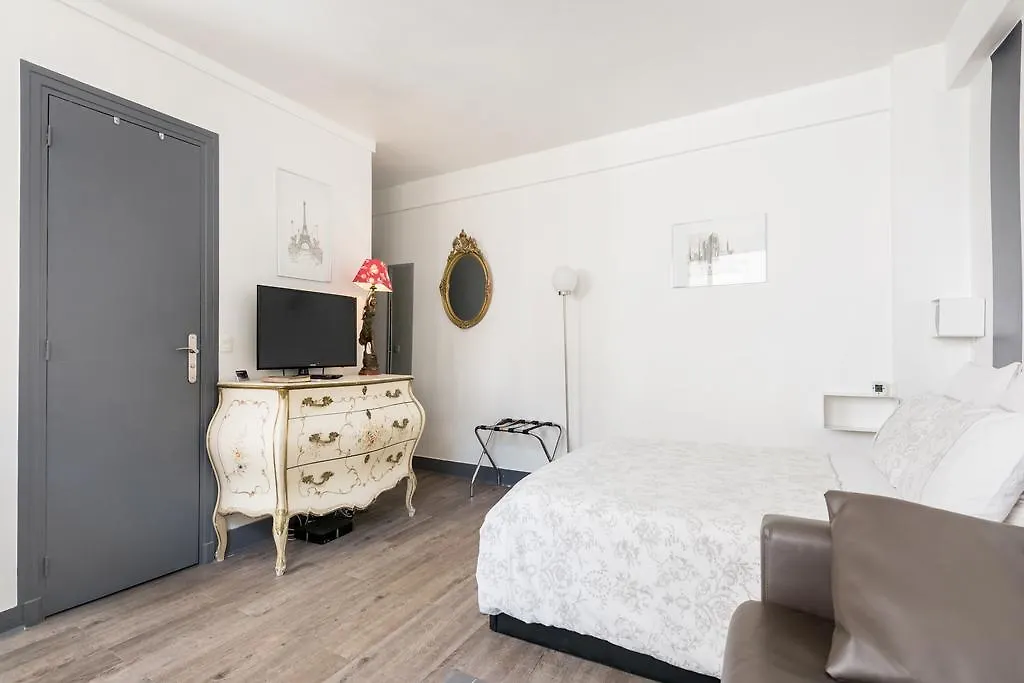 Trocadero Apartment *